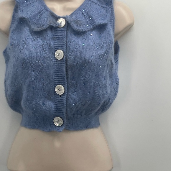 Alessandra Rich Crystal Embellished Ruffled-Neck Crop Knitted Sleeveless Sweater - Picture 7 of 16